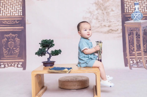 海南宝宝吃迷糊奶如何纠正